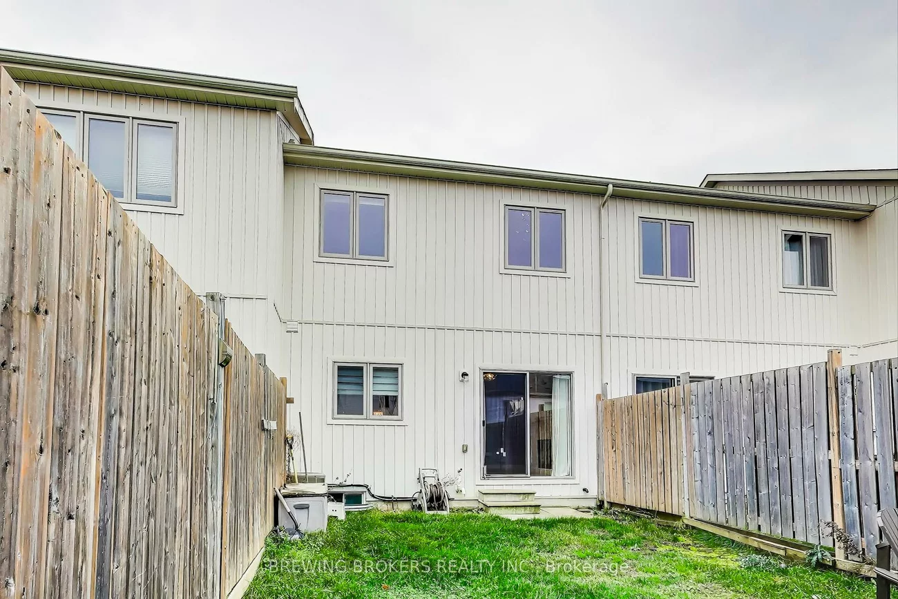 33, Pearcey, West Bayfield, Barrie