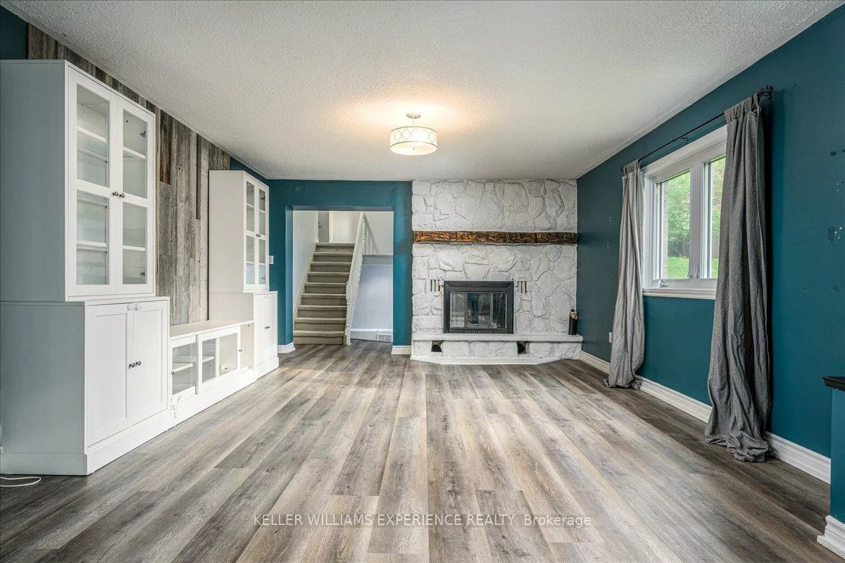211, Foster, Painswick North, Barrie