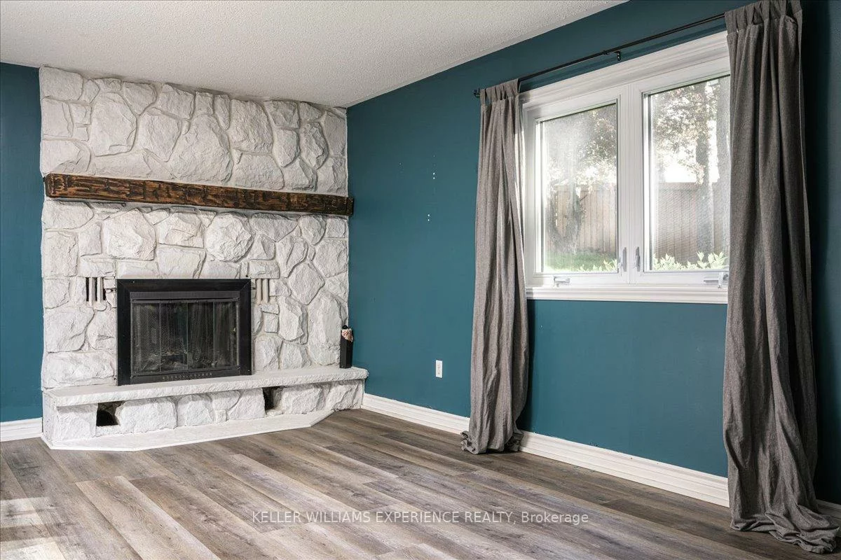 211, Foster, Painswick North, Barrie