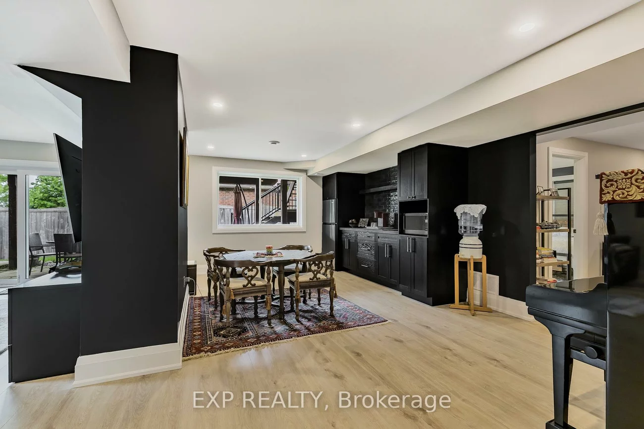 9, Pacific, Little Lake, Barrie