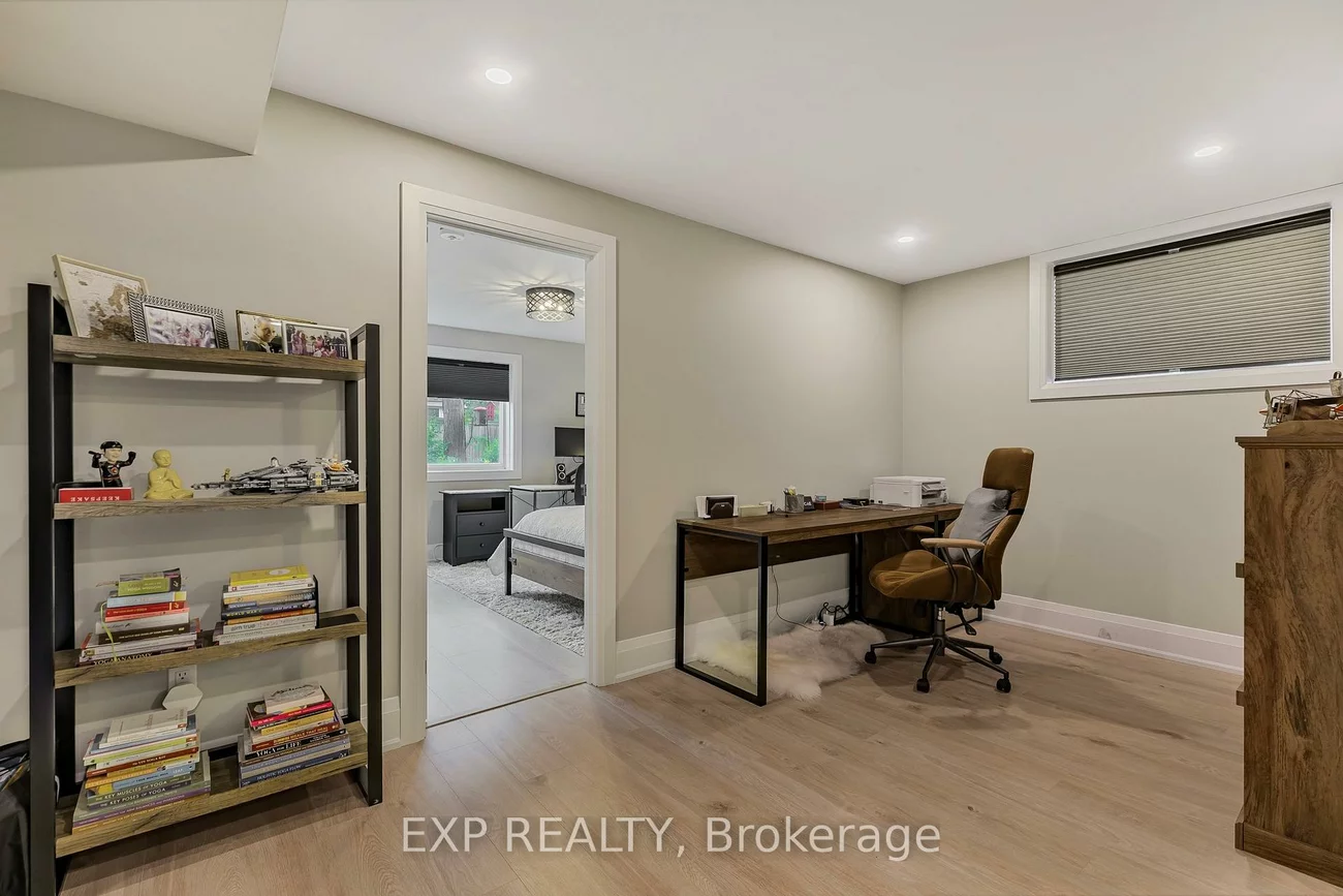 9, Pacific, Little Lake, Barrie
