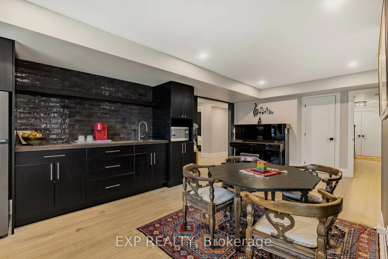 9, Pacific, Little Lake, Barrie