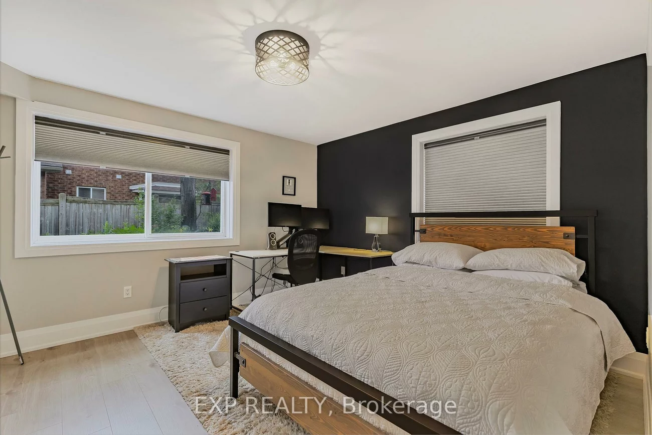 9, Pacific, Little Lake, Barrie