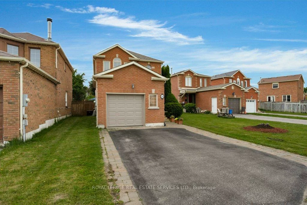 18, Weatherup, West Bayfield, Barrie
