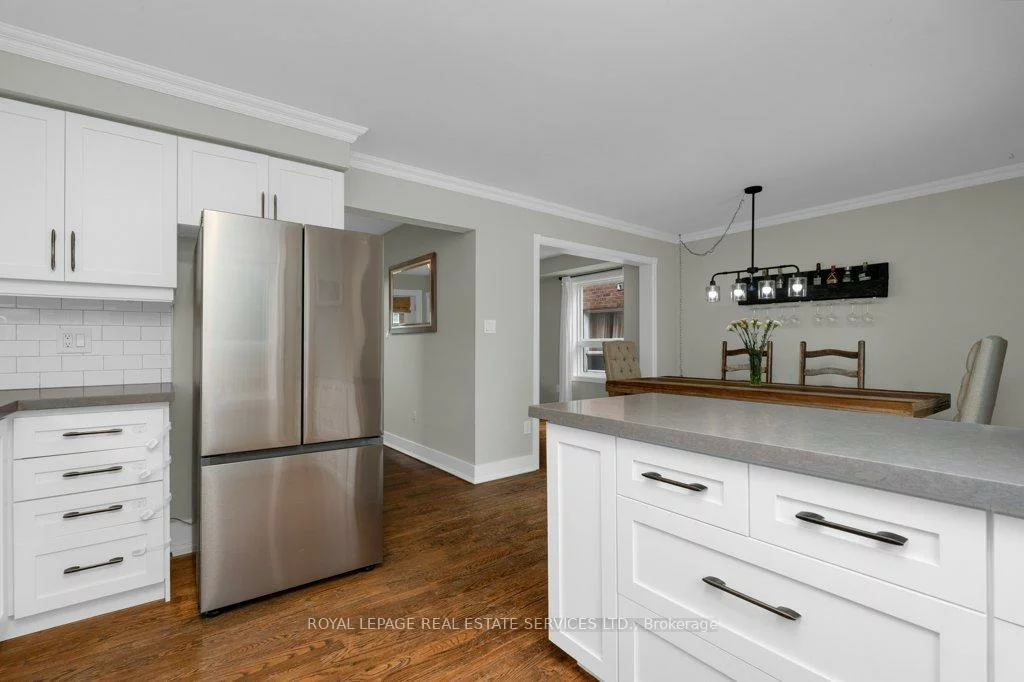18, Weatherup, West Bayfield, Barrie
