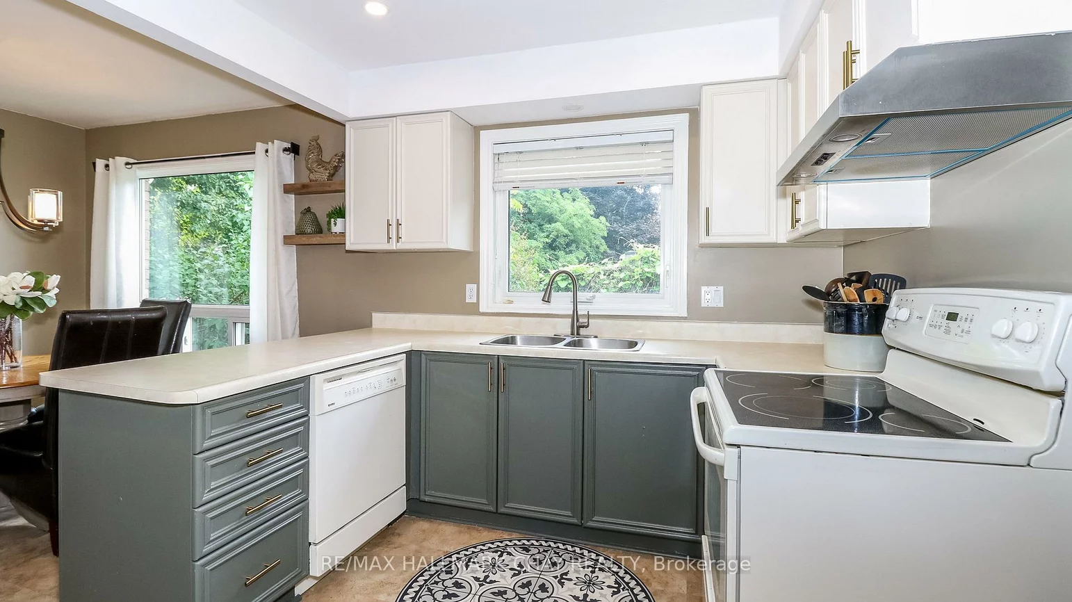14, Autumn, Allandale Heights, Barrie