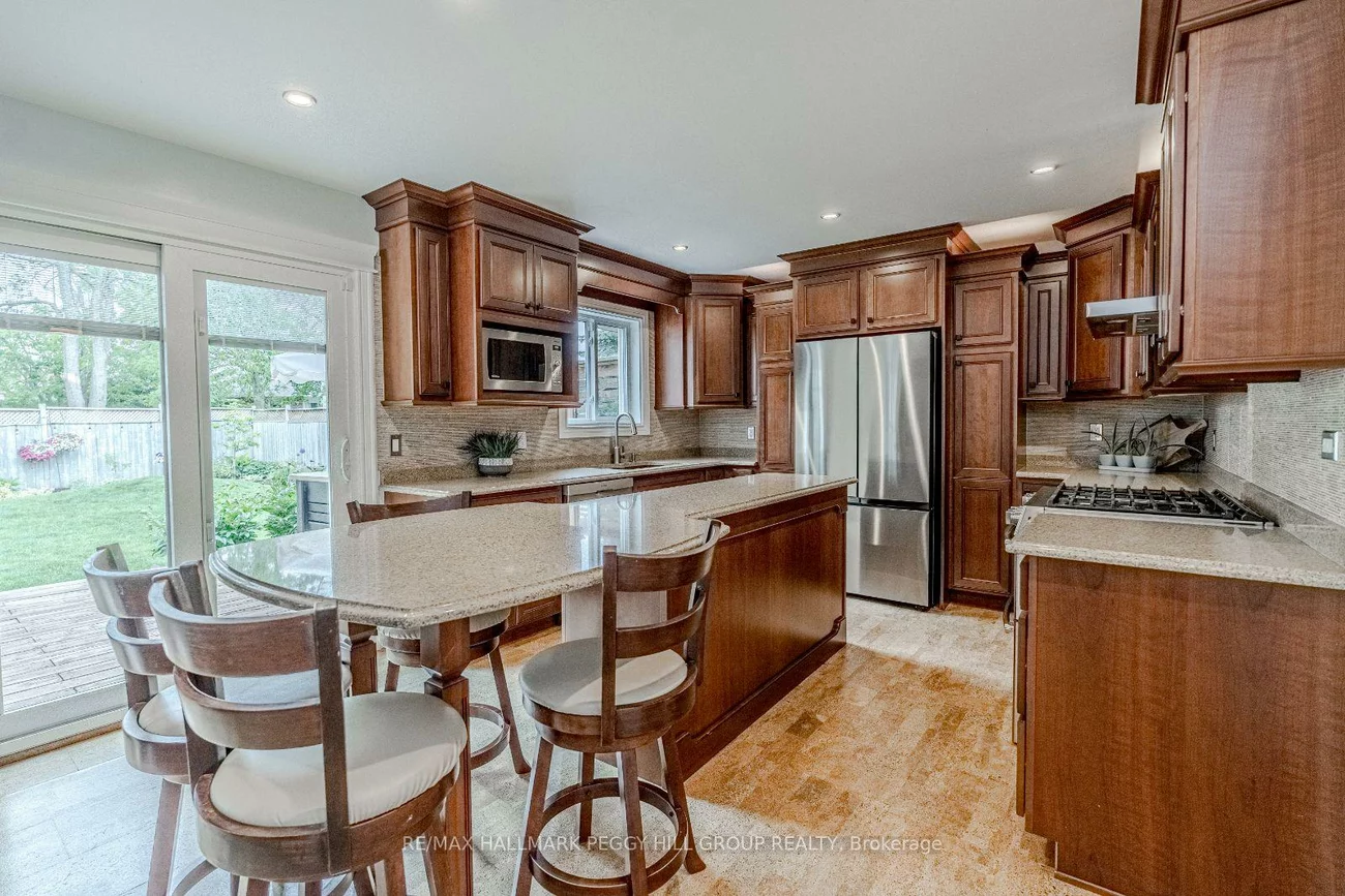 70, Girdwood, Holly, Barrie
