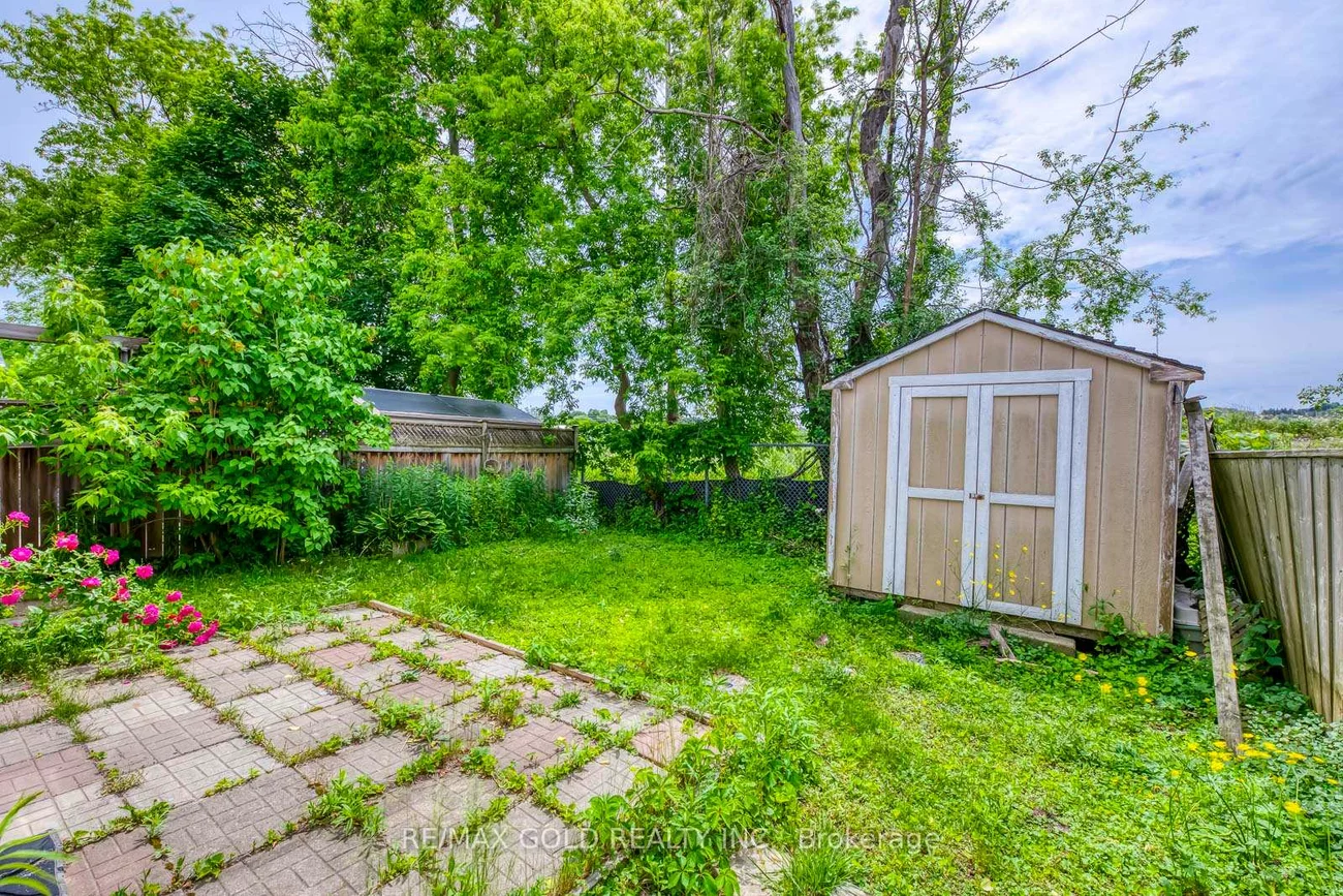 75, Campbell, Allandale, Barrie