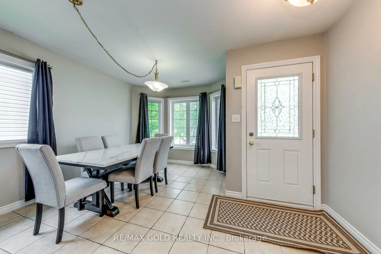 75, Campbell, Allandale, Barrie