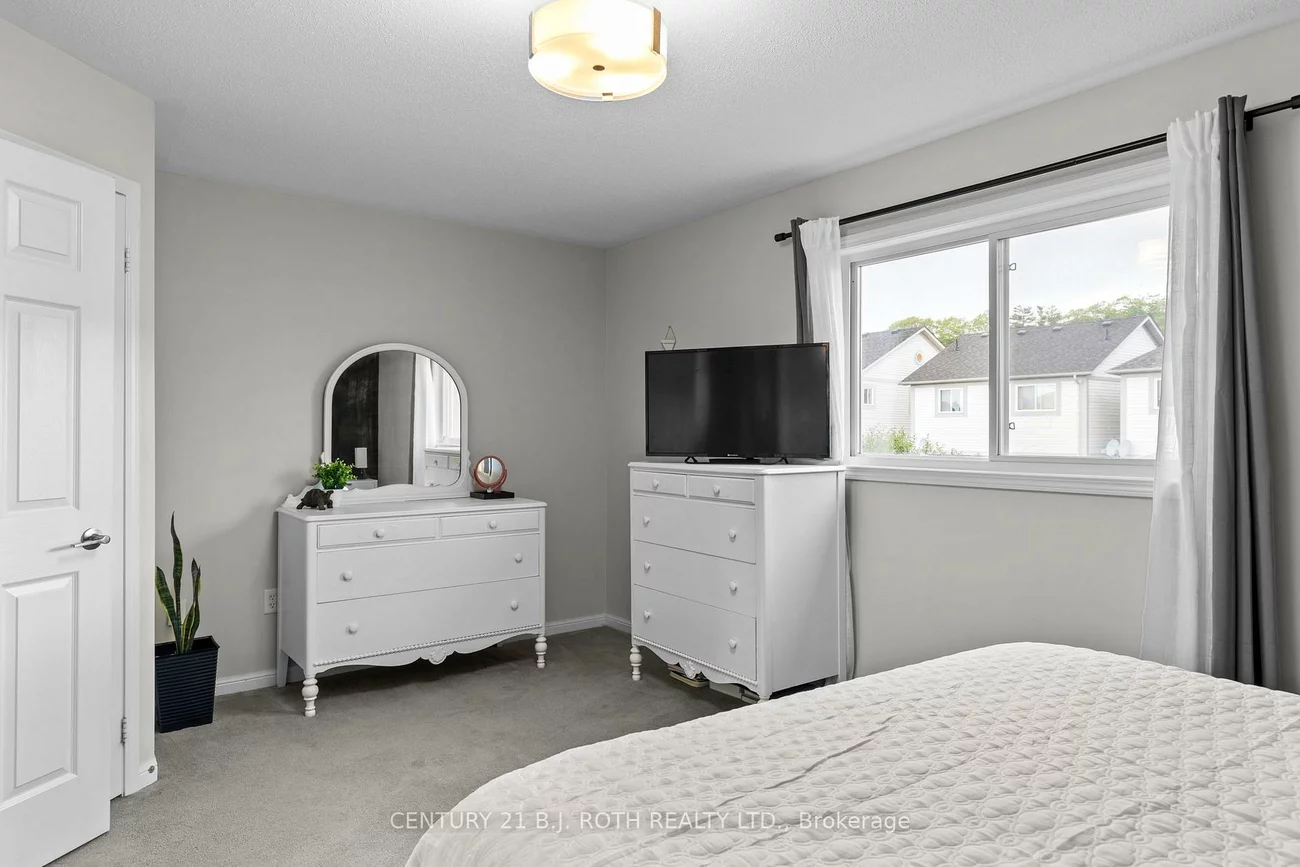 26, Villers, Edgehill Drive, Barrie