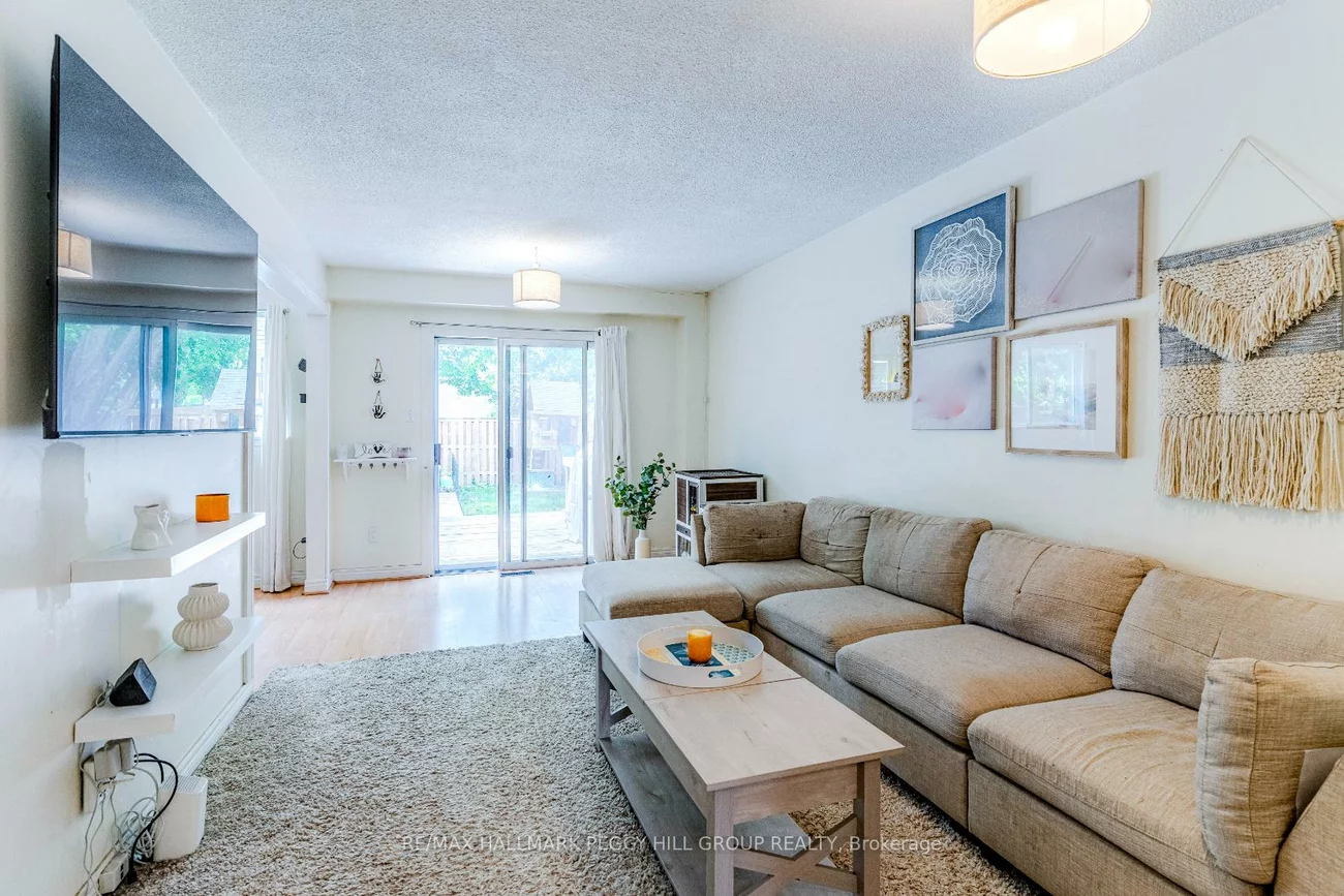 46, Chaucer, Letitia Heights, Barrie