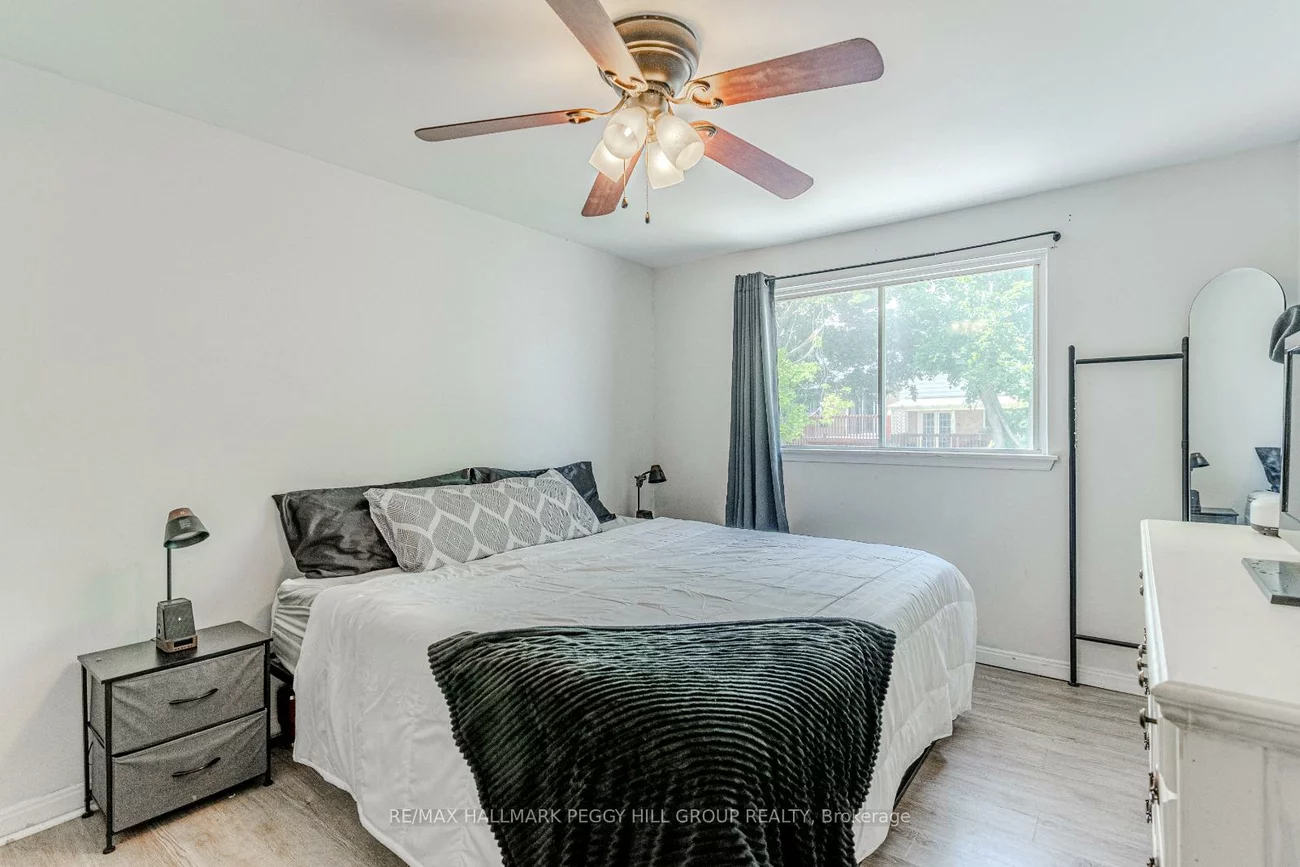 46, Chaucer, Letitia Heights, Barrie