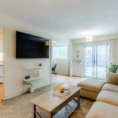 46, Chaucer, Letitia Heights, Barrie