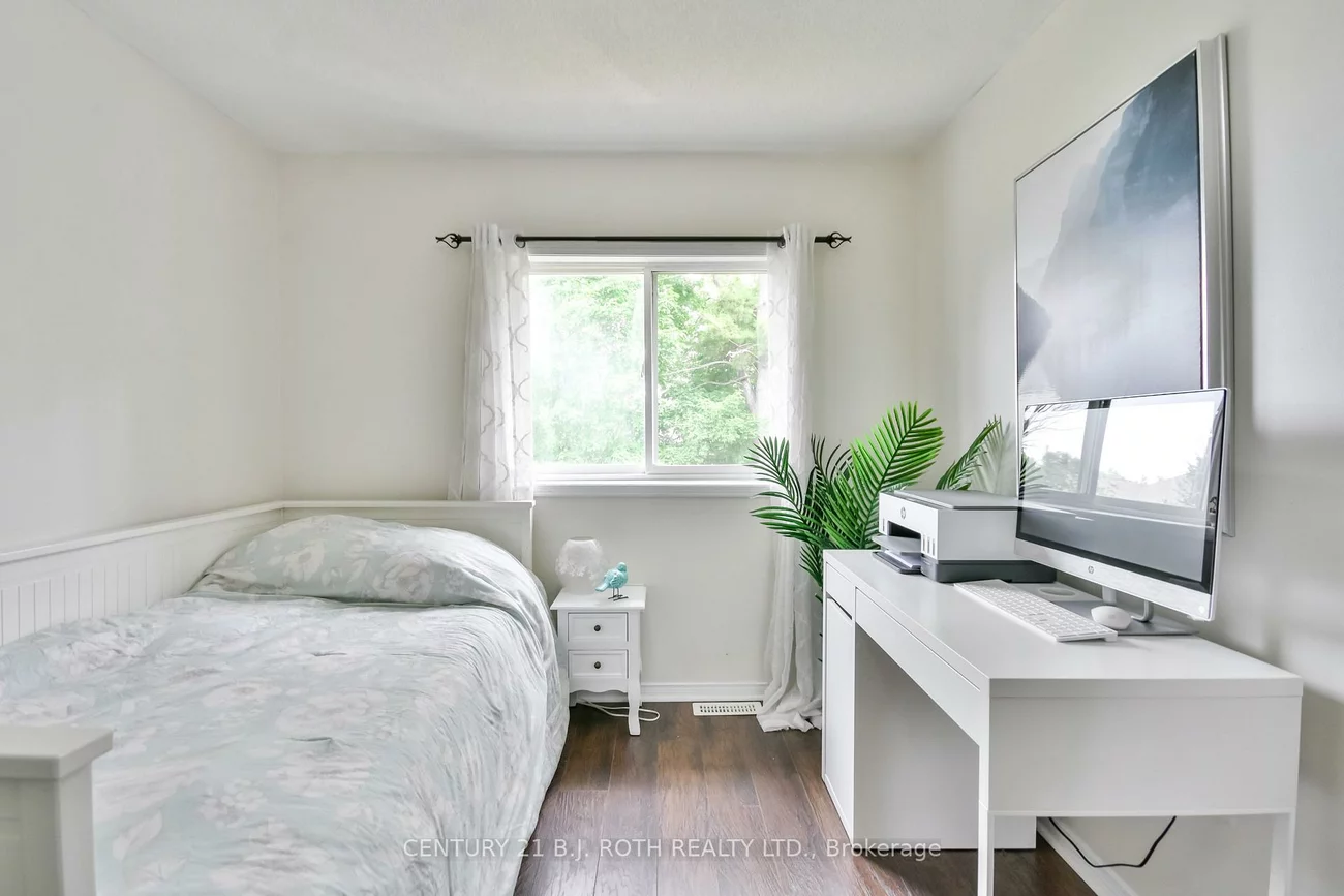 453, Ferndale, Ardagh, Barrie