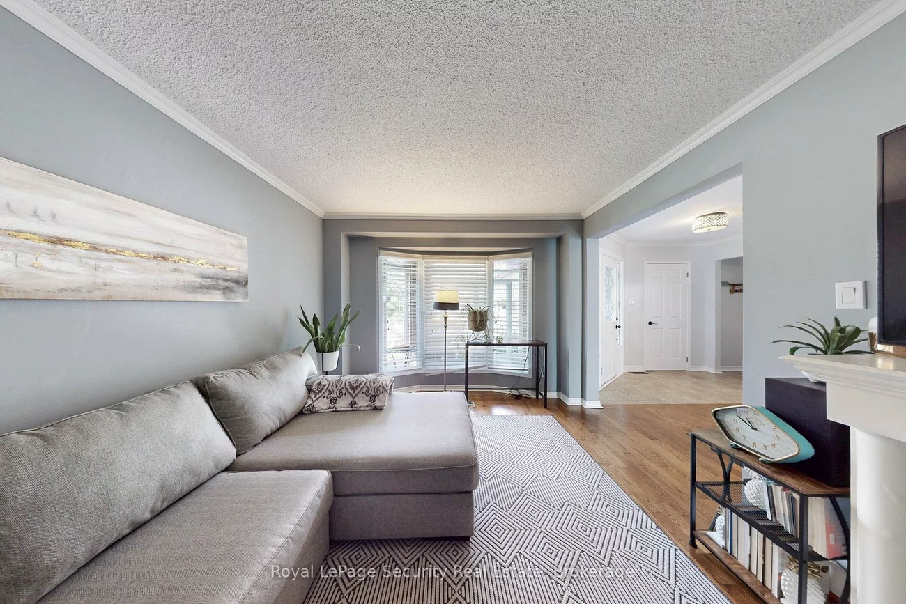 122, Browning, Letitia Heights, Barrie