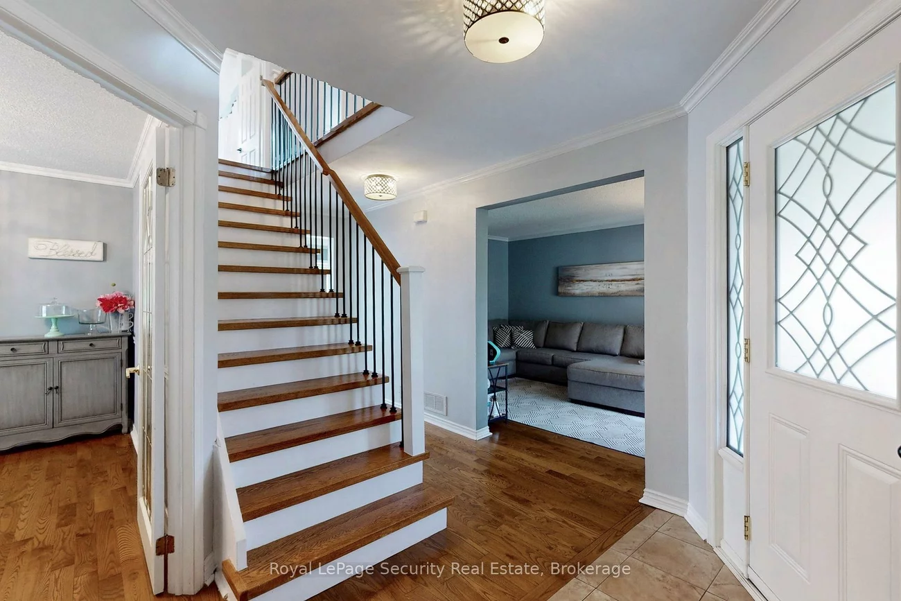 122, Browning, Letitia Heights, Barrie