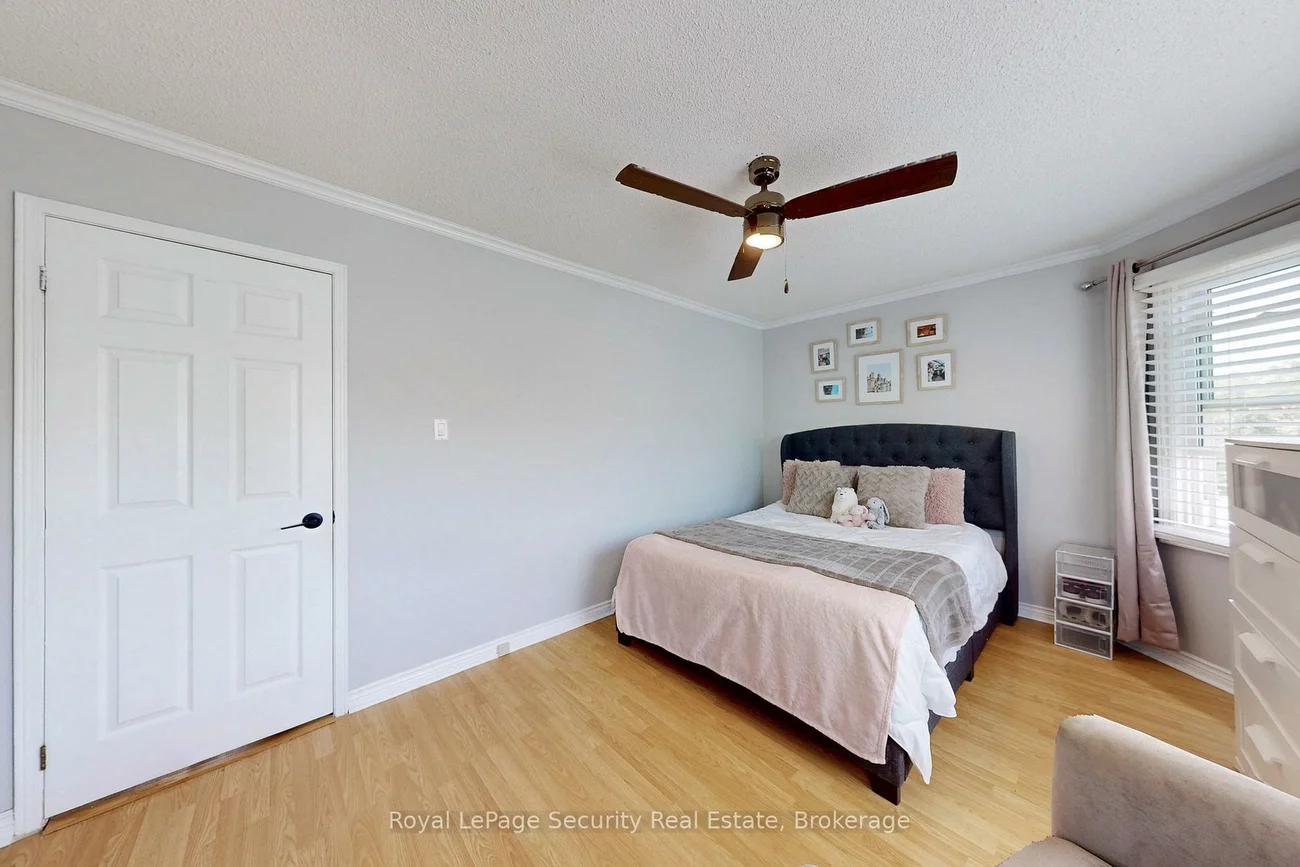 122, Browning, Letitia Heights, Barrie
