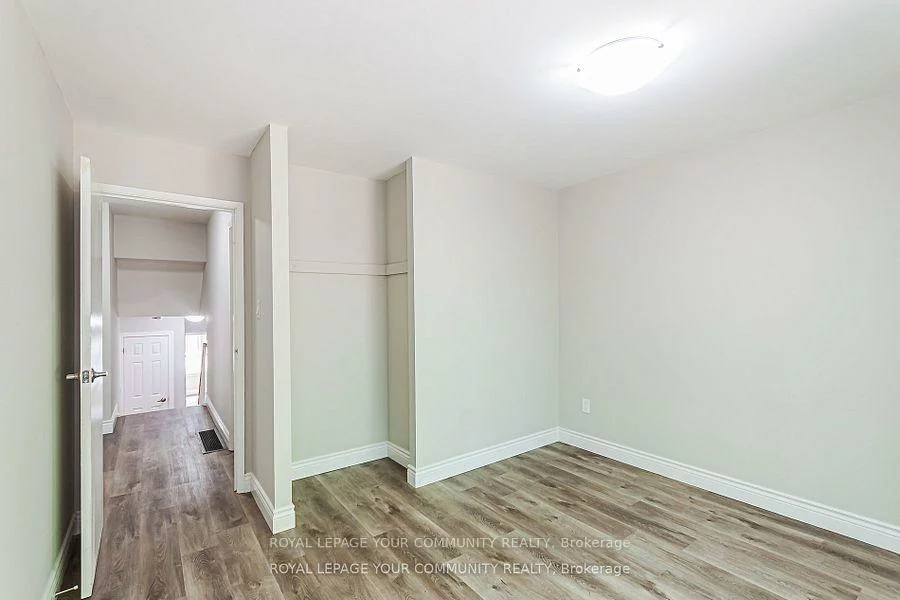 21, Ashdale, Cundles East, Barrie