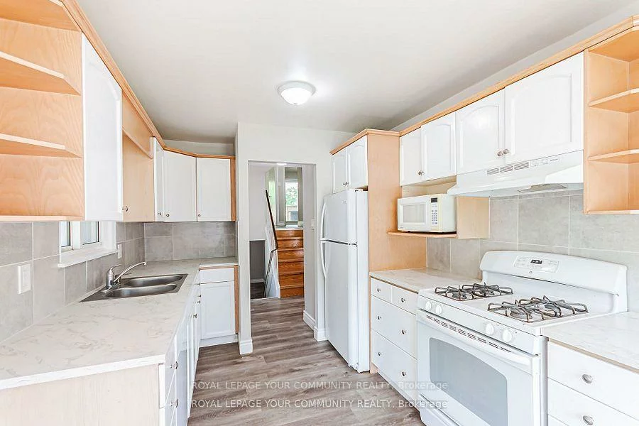 21, Ashdale, Cundles East, Barrie