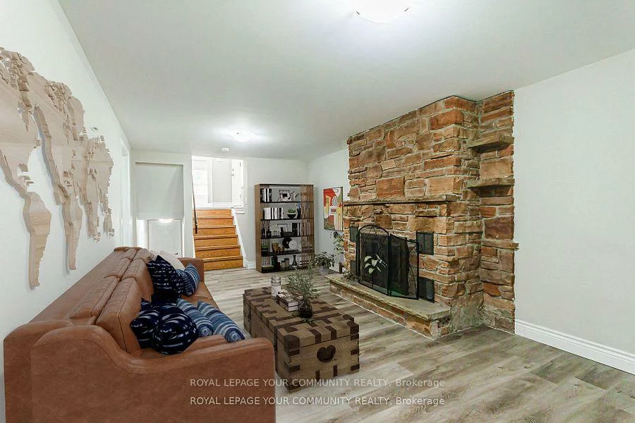 21, Ashdale, Cundles East, Barrie