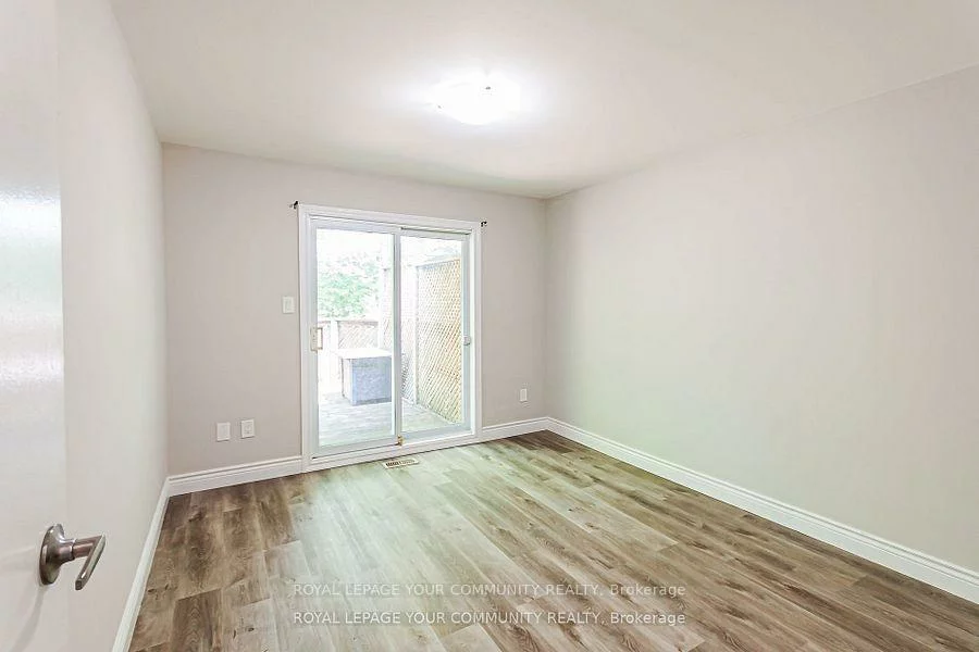 21, Ashdale, Cundles East, Barrie