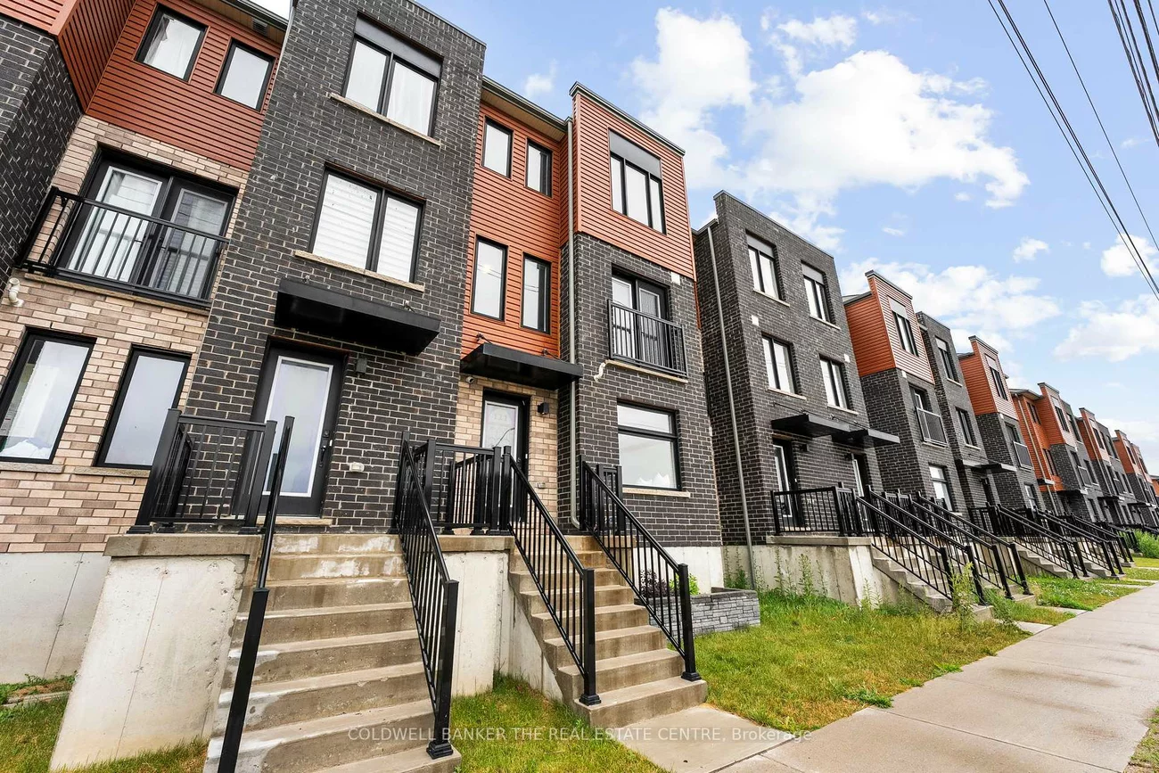 121, Fairlane, Painswick South, Barrie