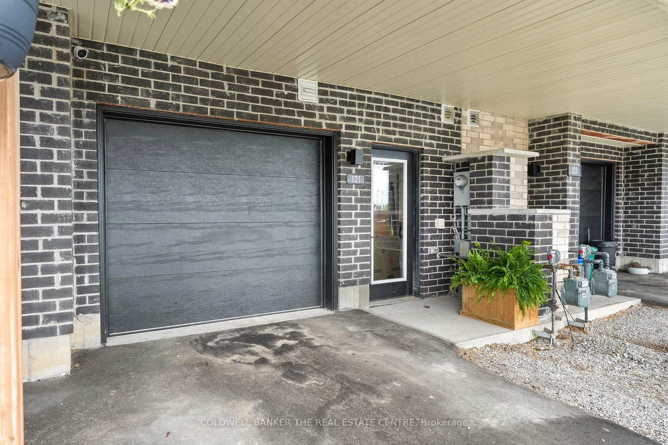 121, Fairlane, Painswick South, Barrie