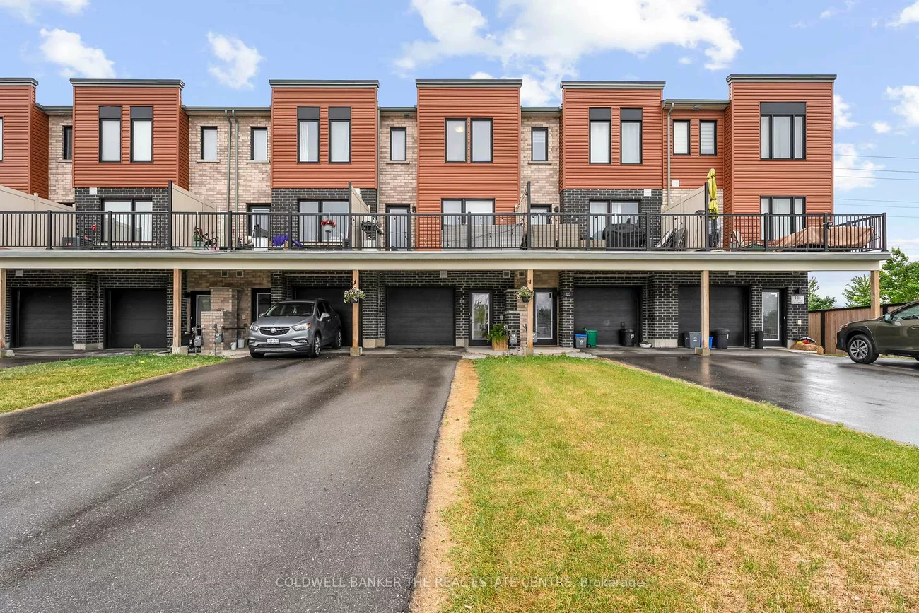 121, Fairlane, Painswick South, Barrie