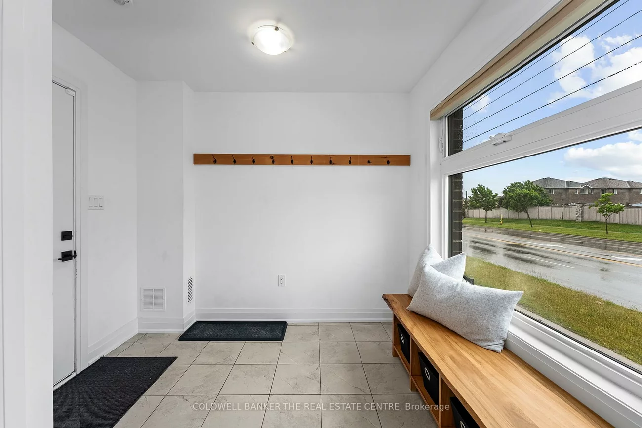 121, Fairlane, Painswick South, Barrie