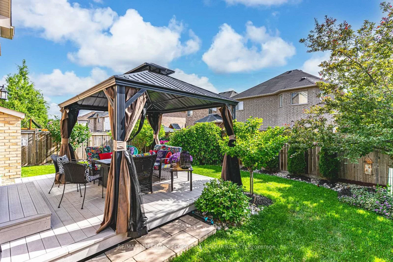 44, Tudor, Innis-Shore, Barrie