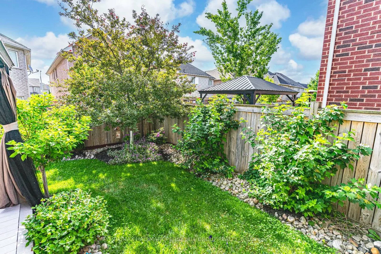 44, Tudor, Innis-Shore, Barrie