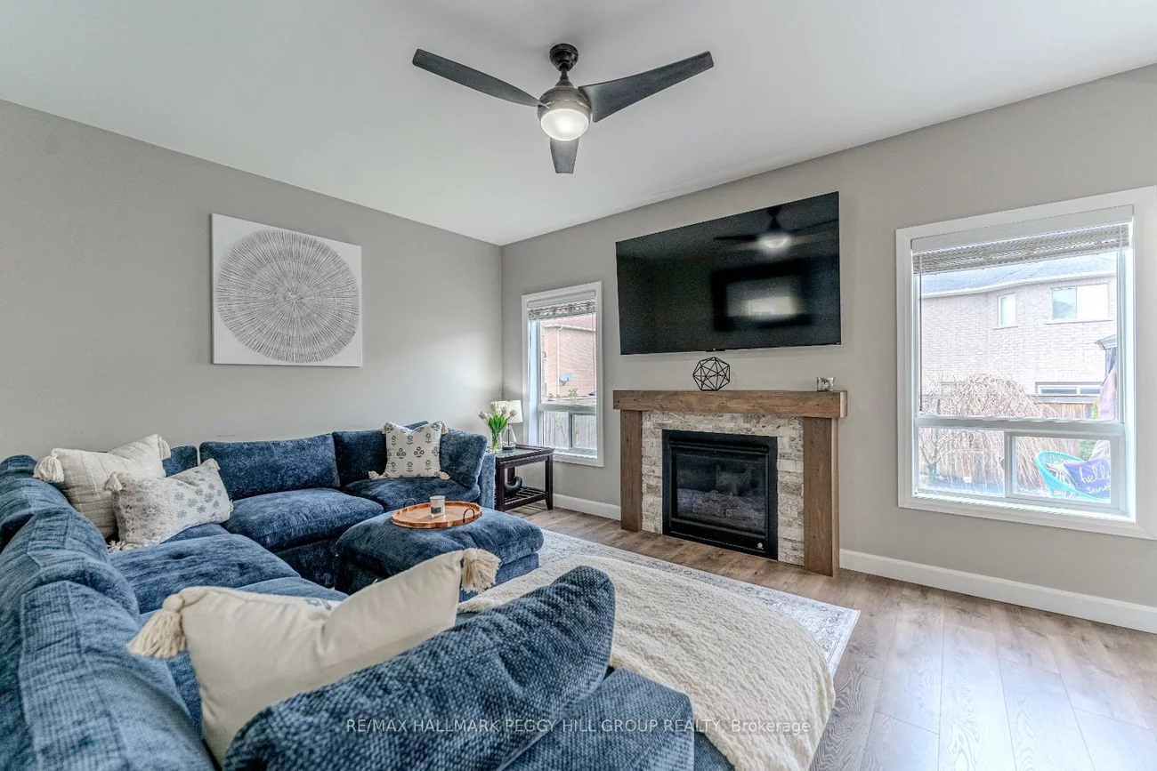 44, Tudor, Innis-Shore, Barrie