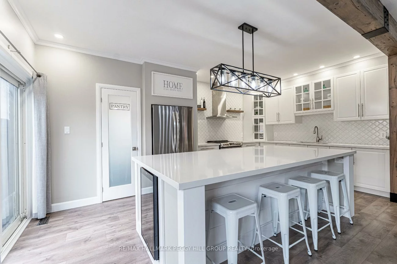 44, Tudor, Innis-Shore, Barrie