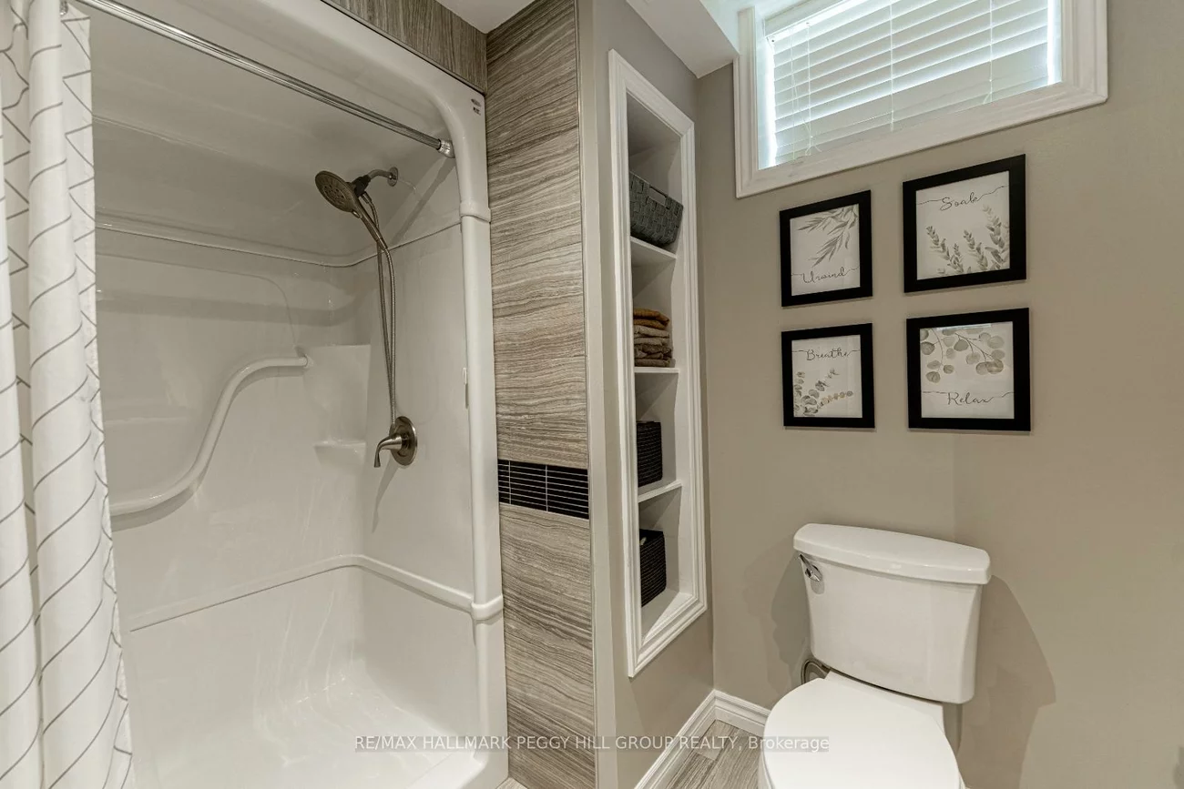 44, Tudor, Innis-Shore, Barrie