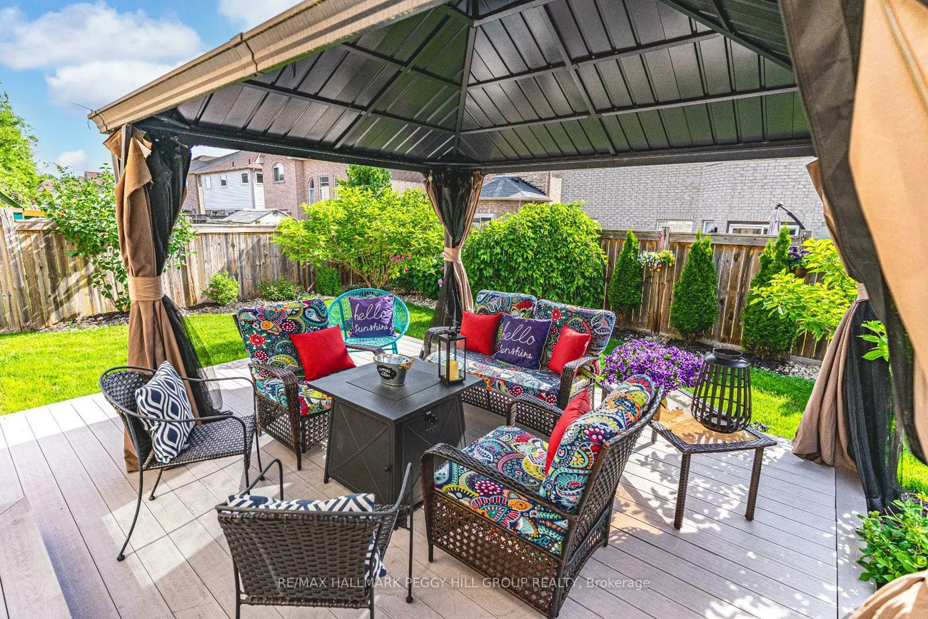 44, Tudor, Innis-Shore, Barrie
