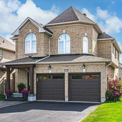 44, Tudor, Innis-Shore, Barrie