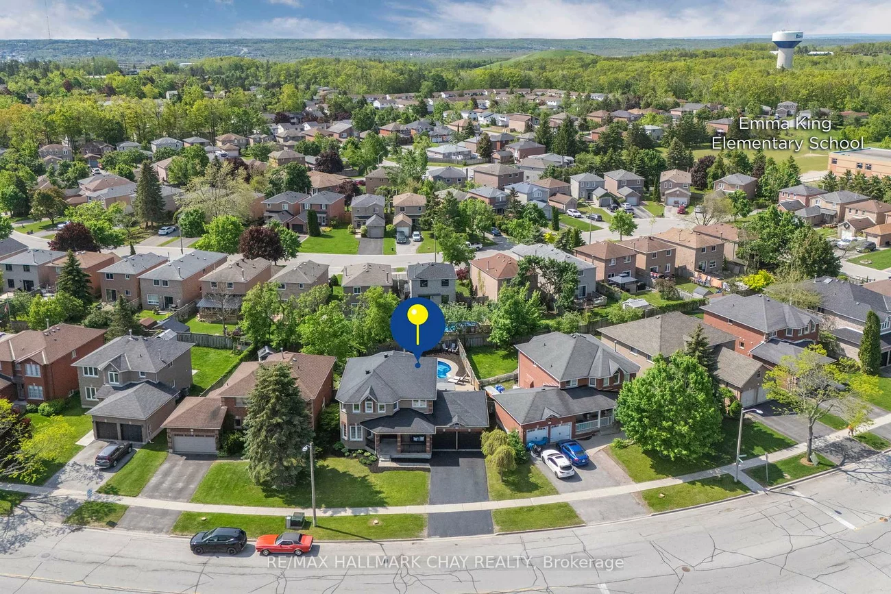 351, Cundles, Northwest, Barrie