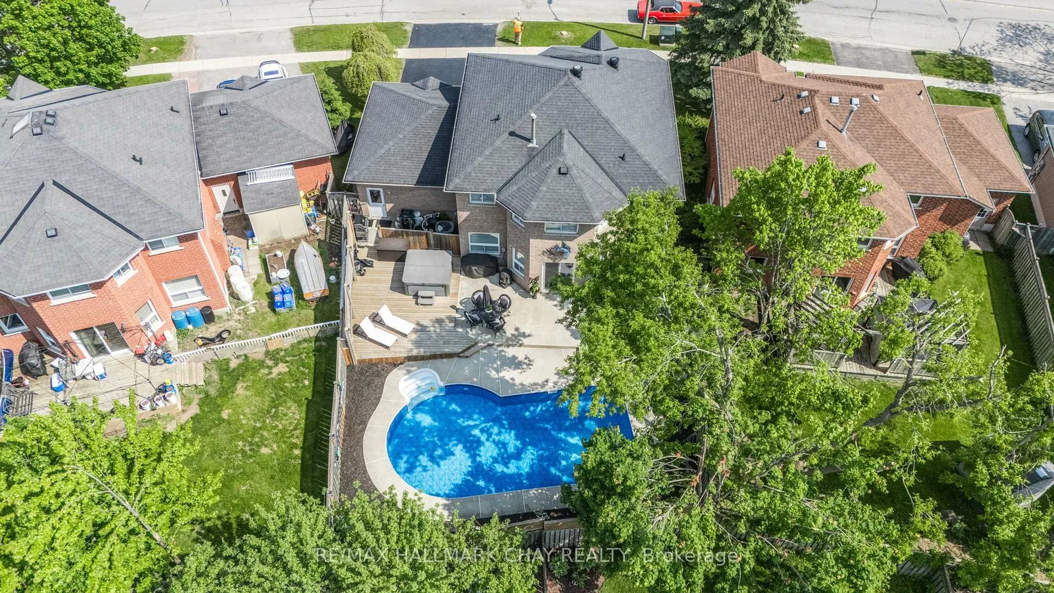 351, Cundles, Northwest, Barrie
