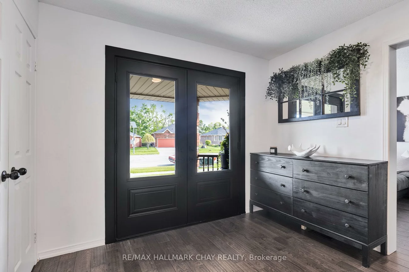 351, Cundles, Northwest, Barrie