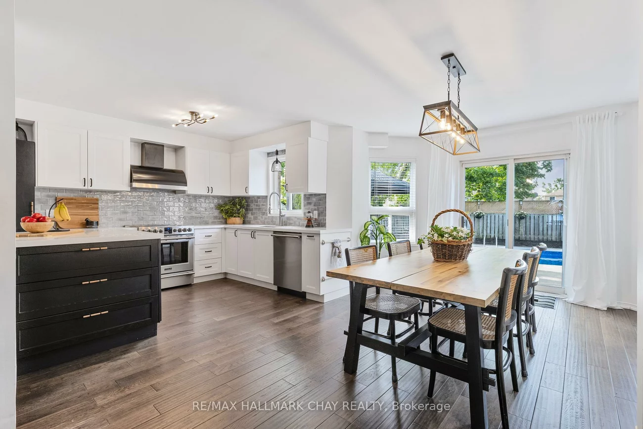 351, Cundles, Northwest, Barrie