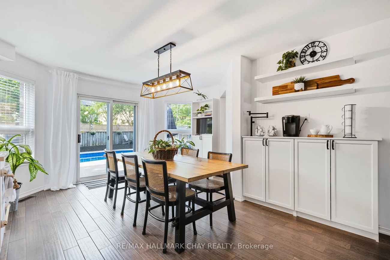 351, Cundles, Northwest, Barrie