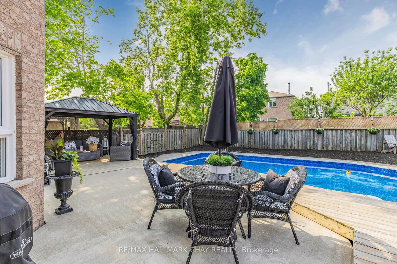 351, Cundles, Northwest, Barrie