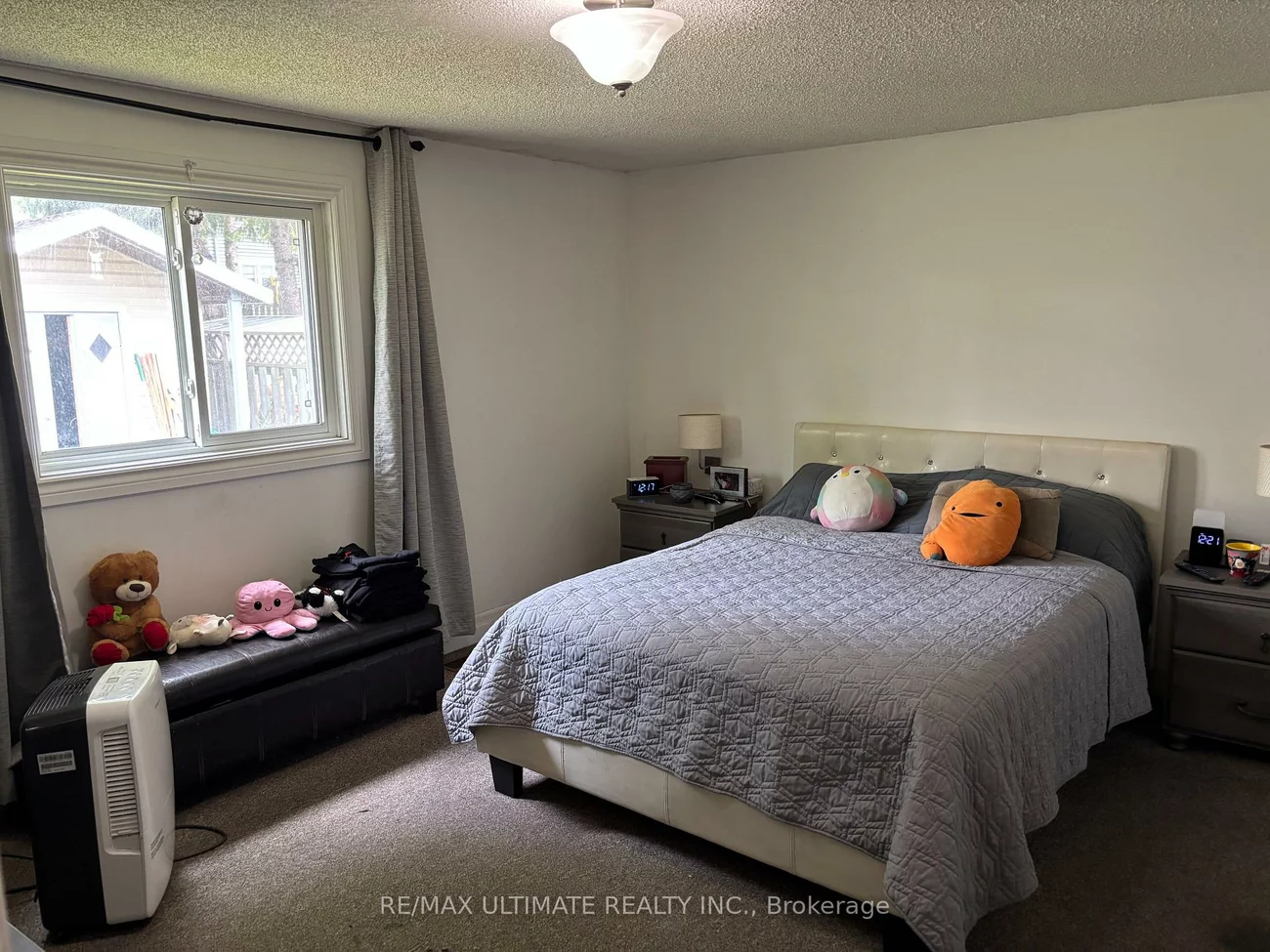 18, Hickling, Grove East, Barrie