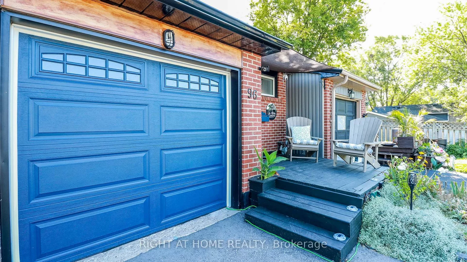 96, Chaucer, Letitia Heights, Barrie