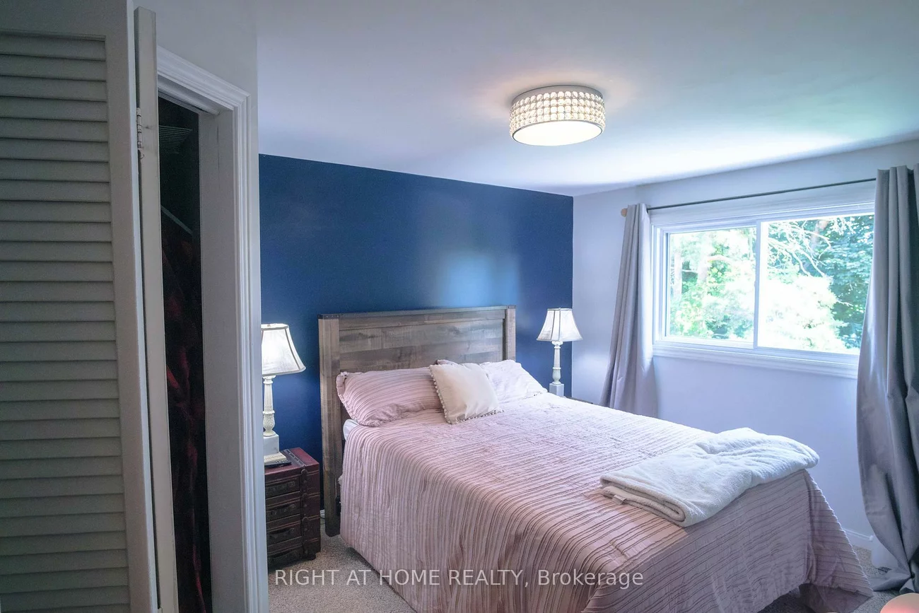 96, Chaucer, Letitia Heights, Barrie