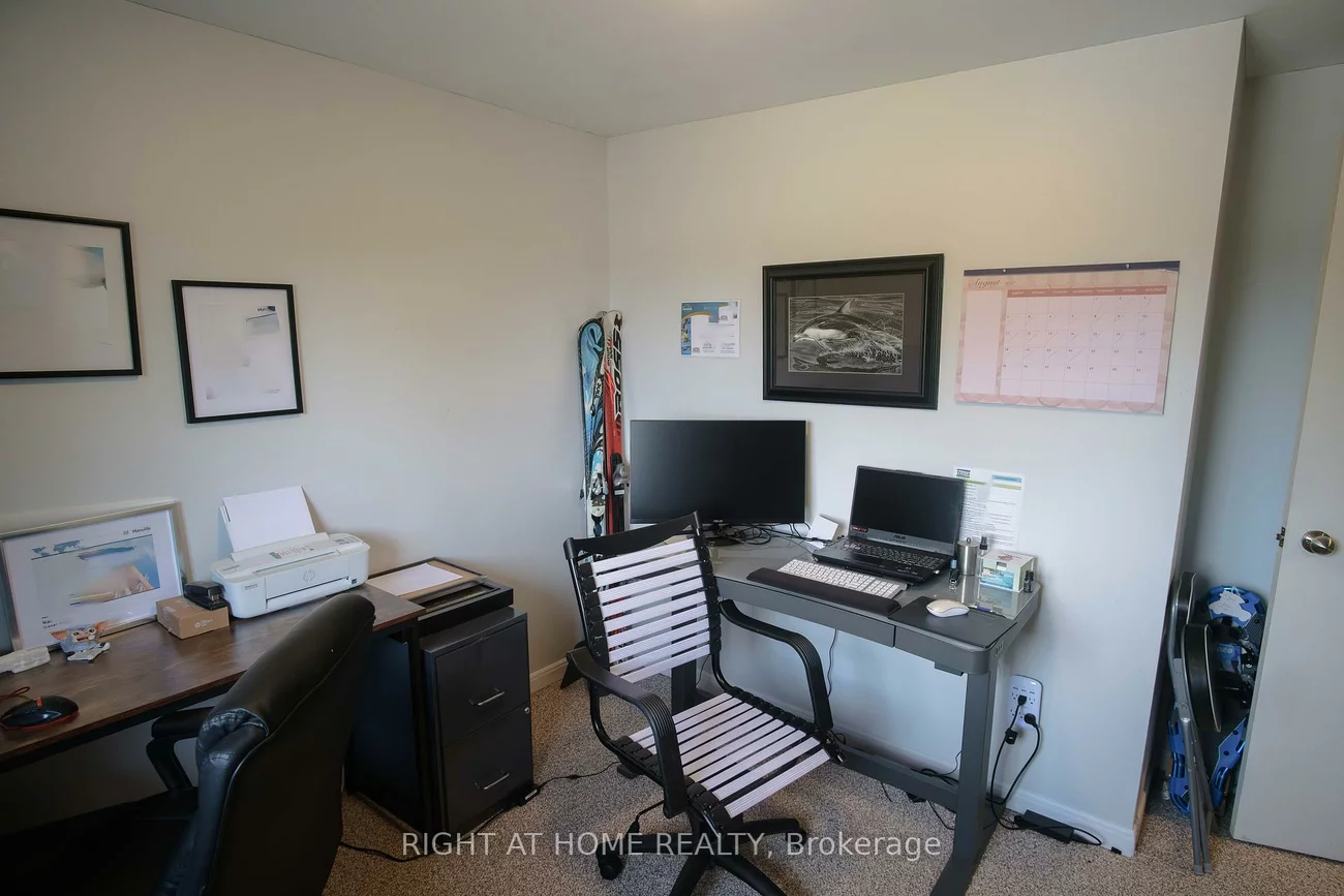 96, Chaucer, Letitia Heights, Barrie