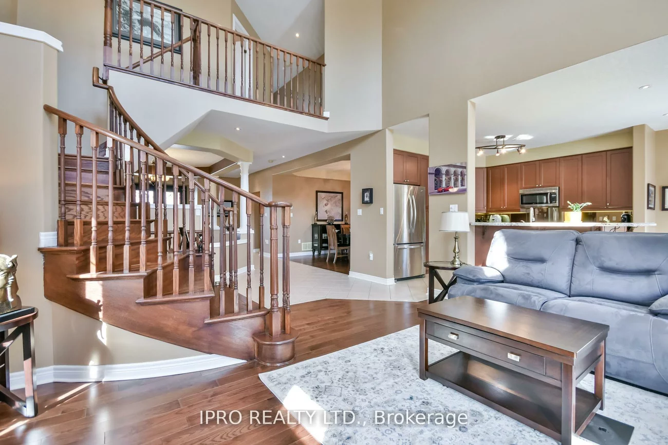 79, Sovereign's, Innis-Shore, Barrie