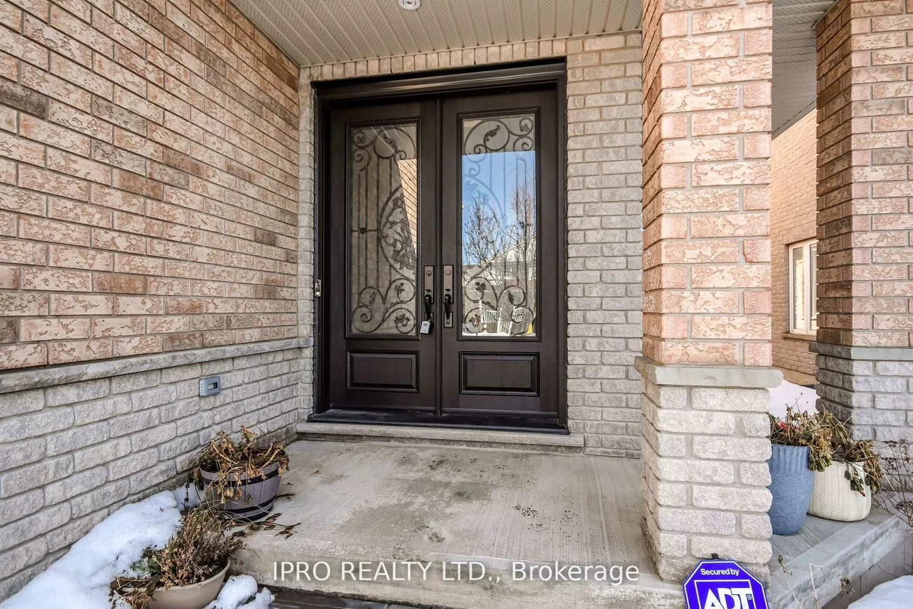 79, Sovereign's, Innis-Shore, Barrie