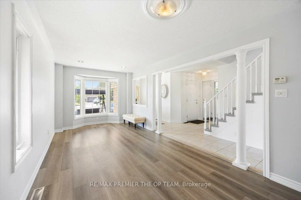 45, Sherwood, Northwest, Barrie