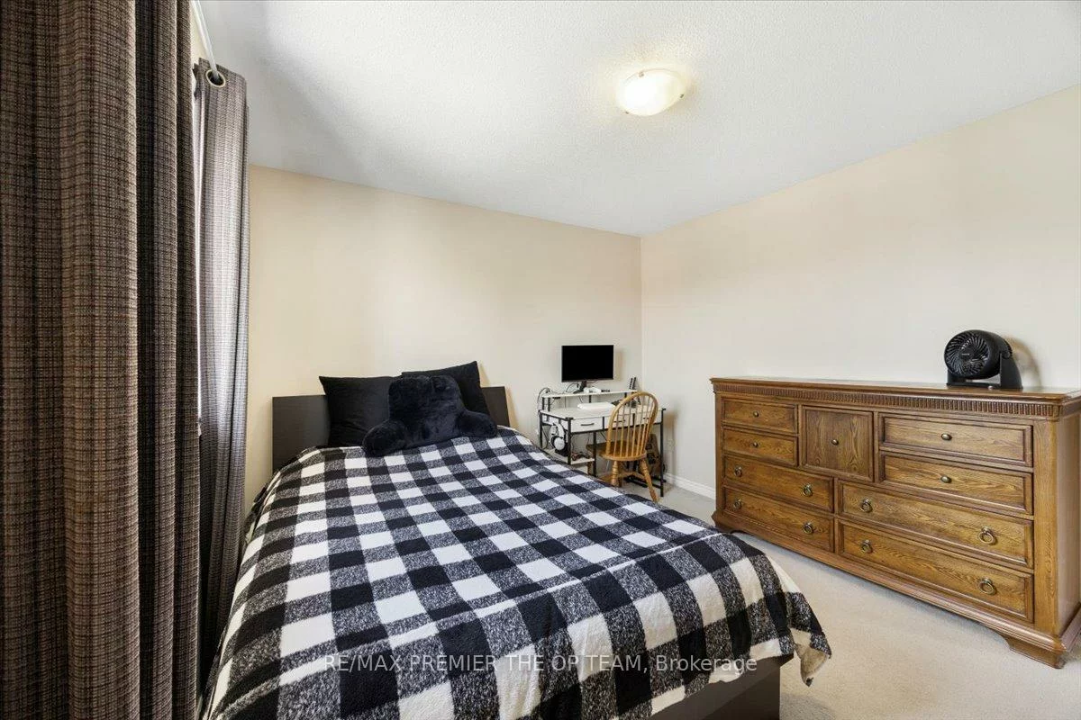 45, Sherwood, Northwest, Barrie